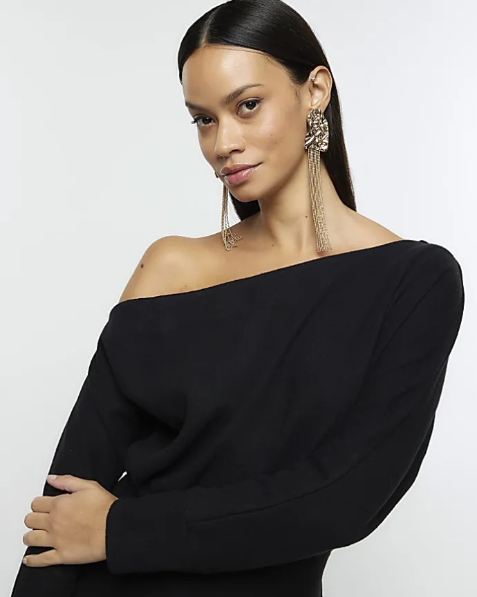 Black asymmetric sweatshirt maxi dress