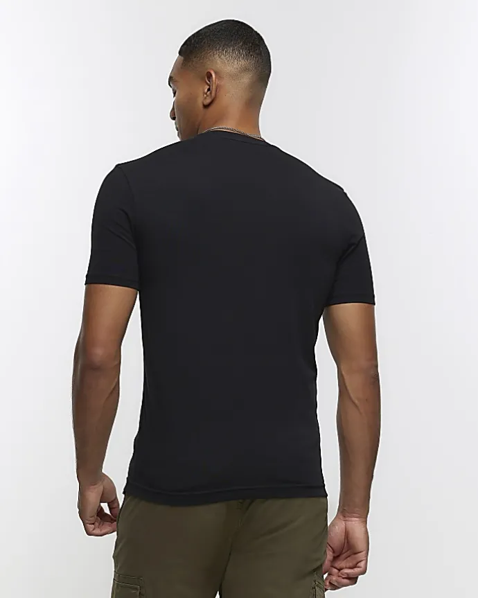 Black muscle fit t-shirt