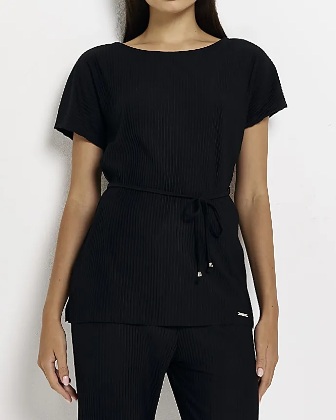 Black plisse belted top