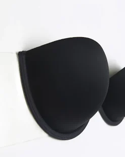 Black secret winged bra