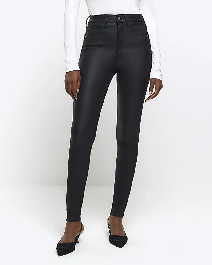 Black skinny bum sculpt coated jeans