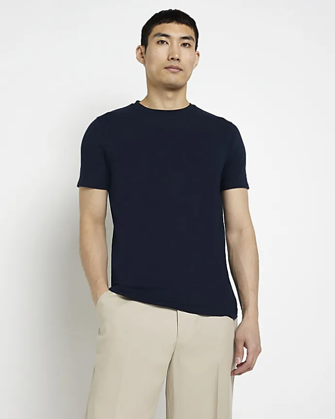 Navy muscle fit T-shirt