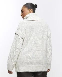 Plus cream oversized cable knit jumper