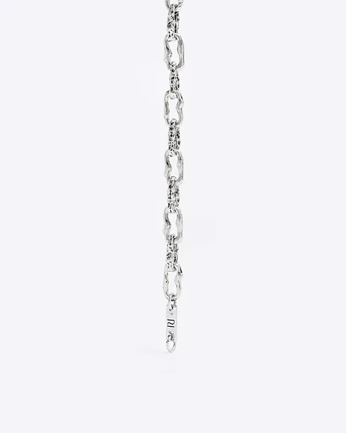 Silver colour oval chain link necklace